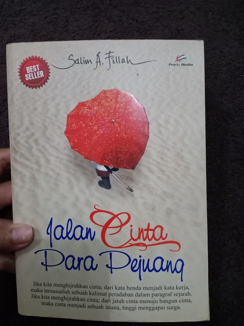 Detail Buku Jalan Cinta Para Pejuang Nomer 46