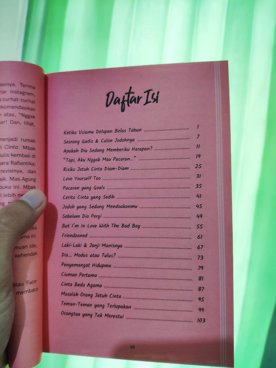 Detail Buku Jika Kita Tak Pernah Jatuh Cinta Nomer 41