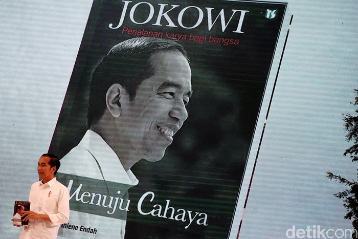 Detail Buku Jokowi Menuju Cahaya Nomer 42