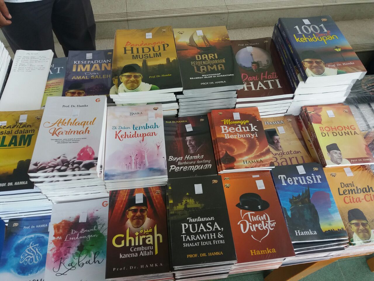 Buku Karya Buya Hamka - KibrisPDR