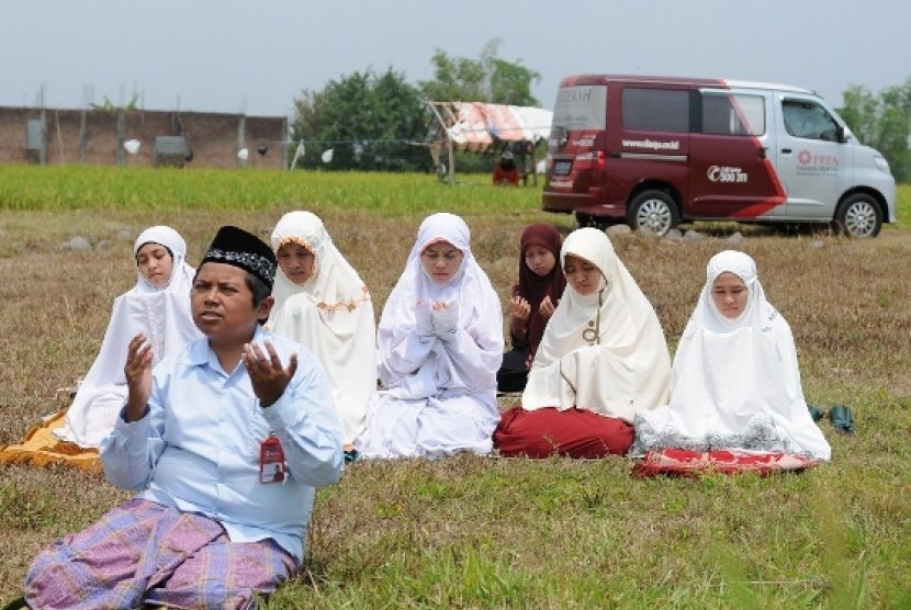 Detail Buku Keajaiban Shalat Hajat Nomer 40