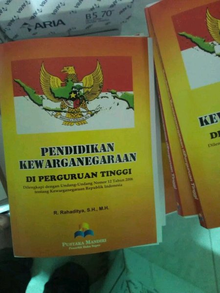 Detail Buku Kewarganegaraan Perguruan Tinggi Nomer 38