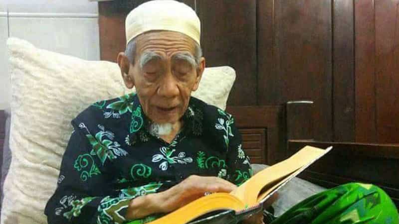 Detail Buku Kh Maimun Zubair Nomer 18