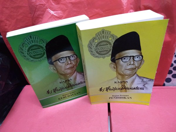 Detail Buku Ki Hajar Dewantara Nomer 19