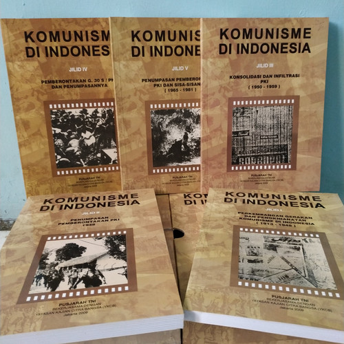 Detail Buku Komunisme Di Indonesia Nomer 12