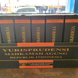 Detail Buku Kumpulan Yurisprudensi Nomer 22