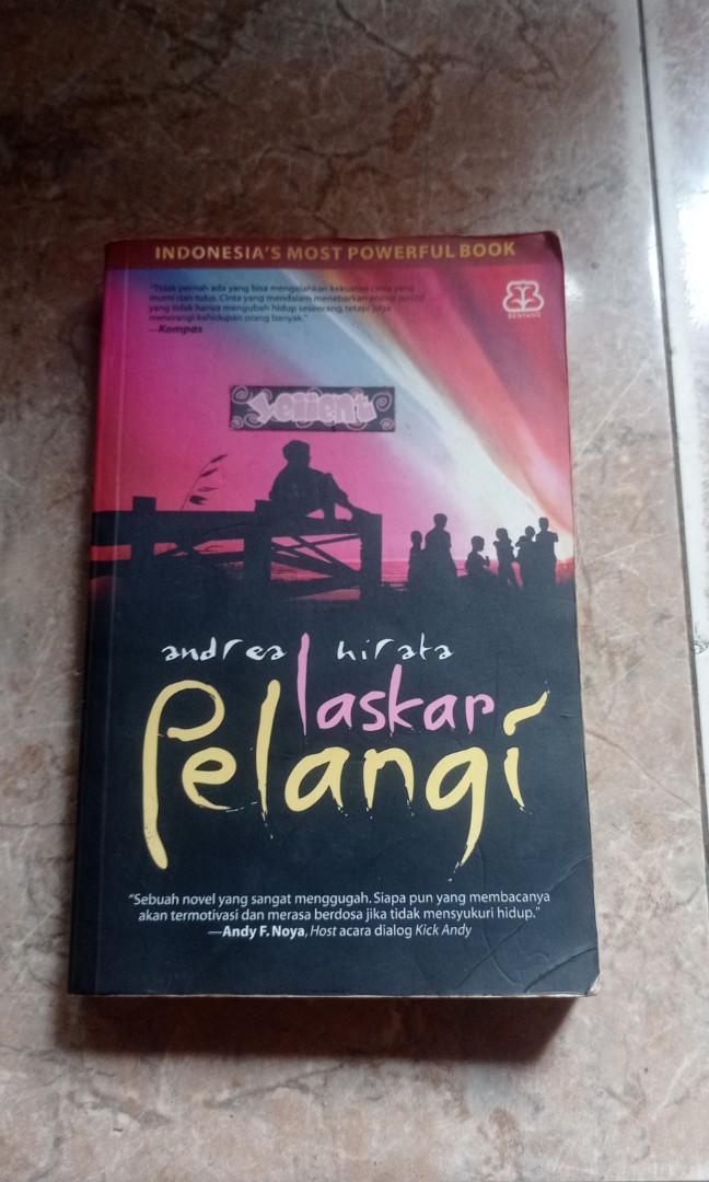 Detail Buku Laskar Pelangi Nomer 6