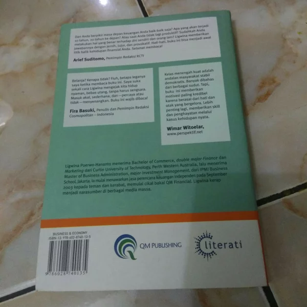 Detail Buku Ligwina Hananto Nomer 42