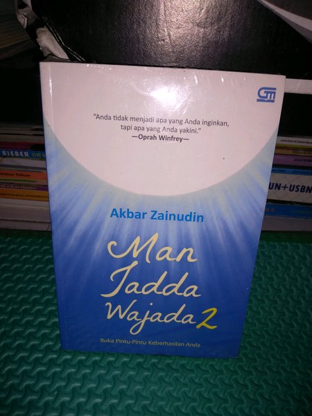 Detail Buku Man Jadda Wajada Nomer 18