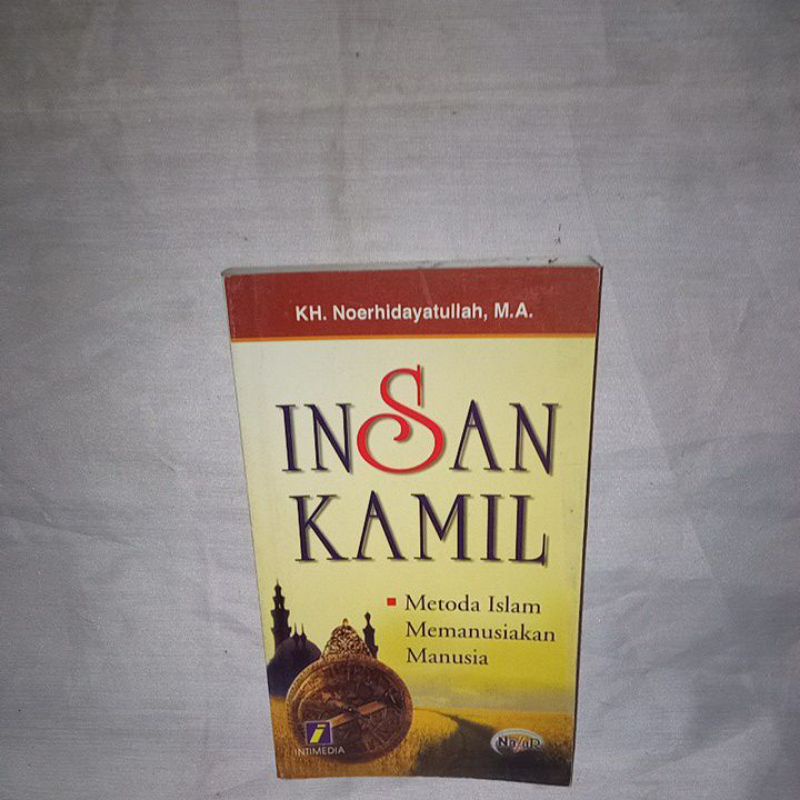 Detail Buku Memanusiakan Manusia Nomer 17