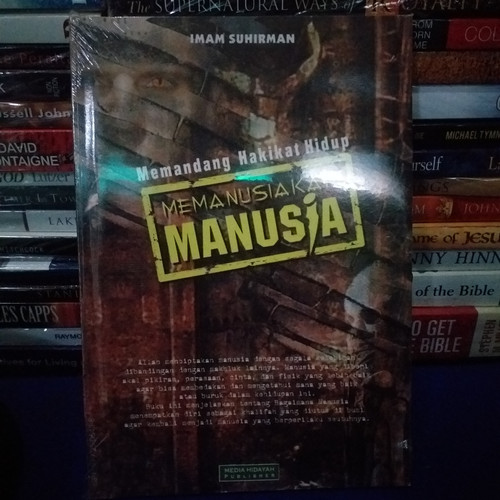 Detail Buku Memanusiakan Manusia Nomer 32