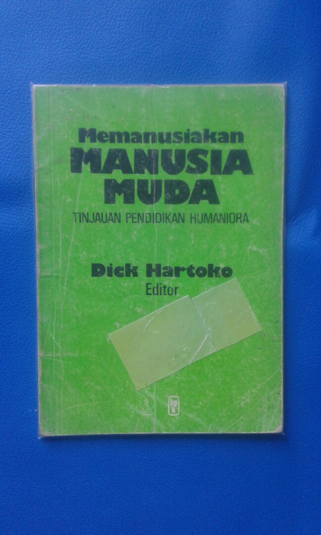 Detail Buku Memanusiakan Manusia Nomer 35