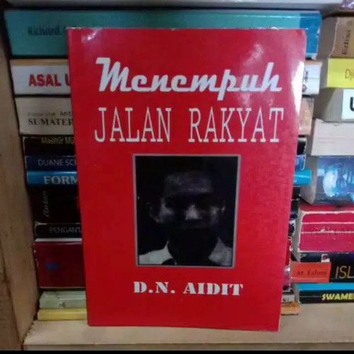 Detail Buku Menempuh Jalan Rakyat Nomer 7