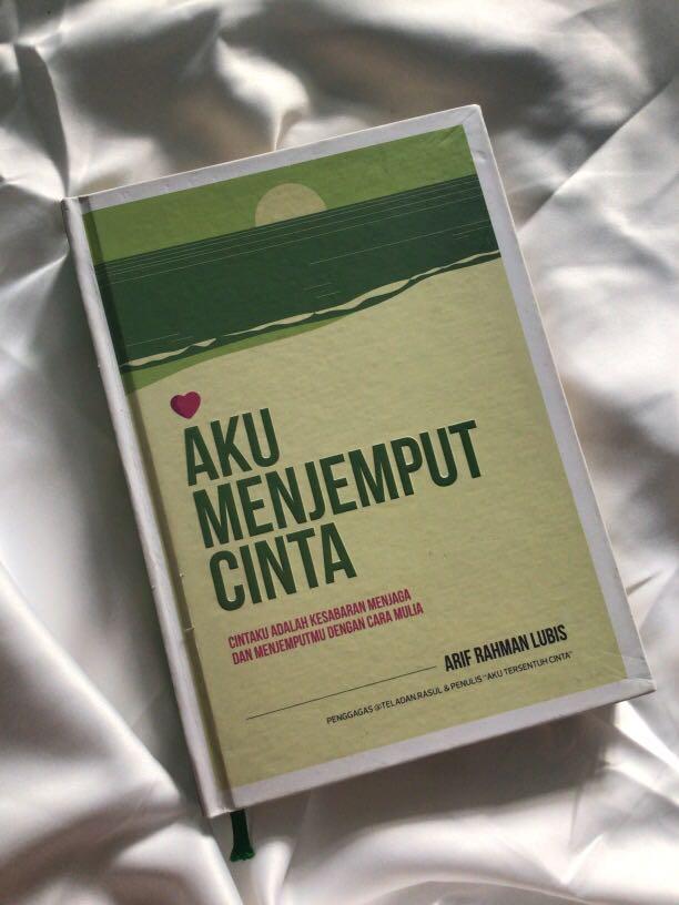 Detail Buku Menjemput Cinta Nomer 17