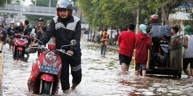 Detail Buku Mimpi Banjir Nomer 50