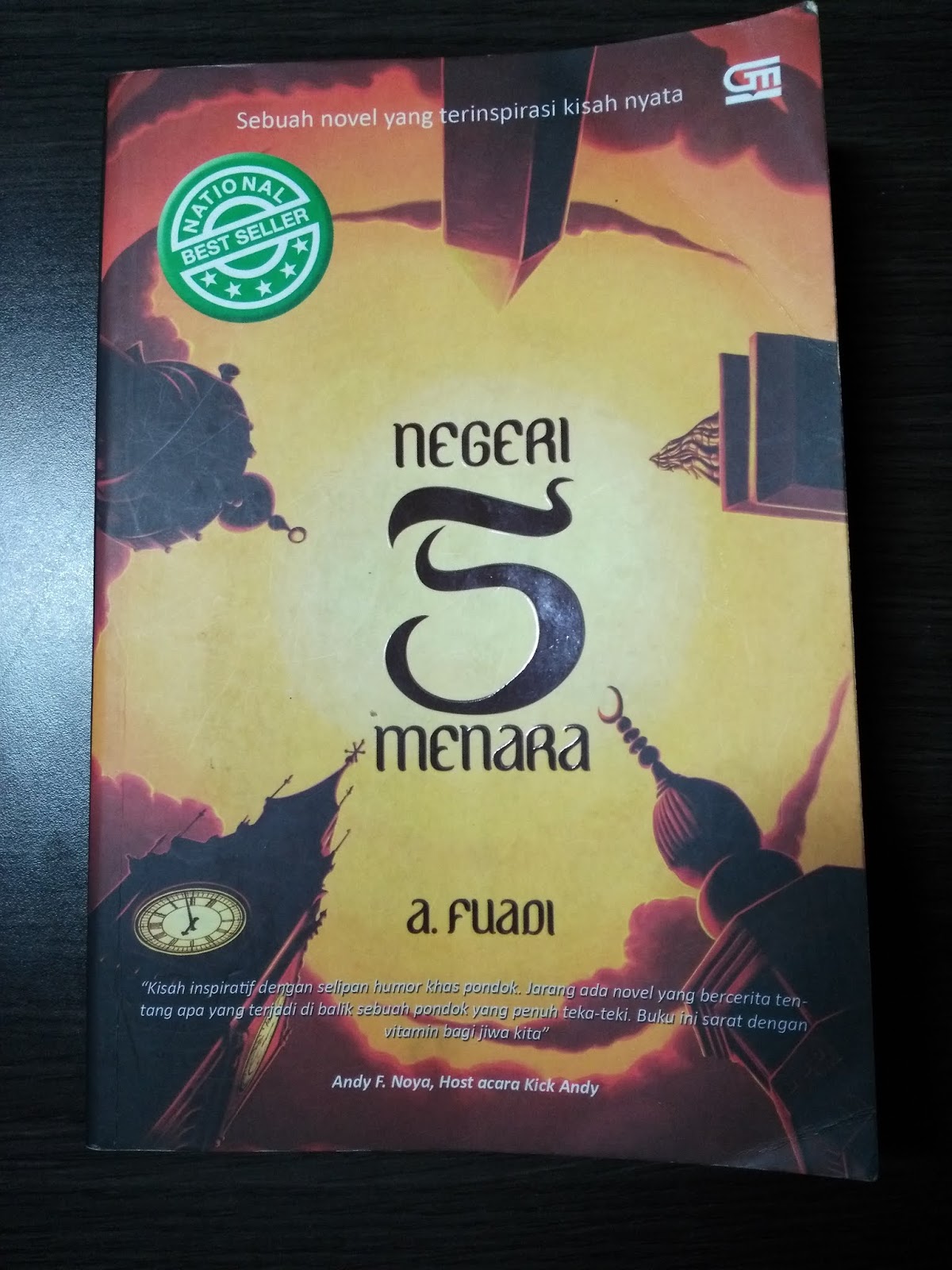 Detail Buku Negeri 5 Menara Nomer 8