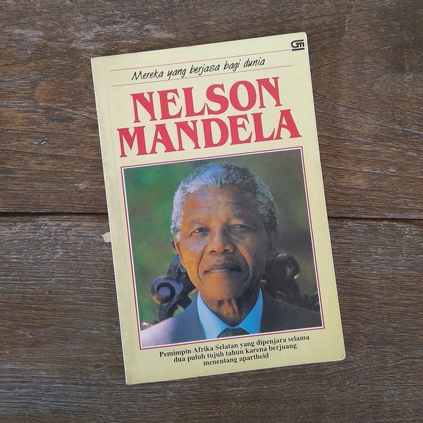 Detail Buku Nelson Mandela Nomer 9