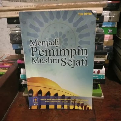 Detail Buku Non Fiksi Islami Nomer 28