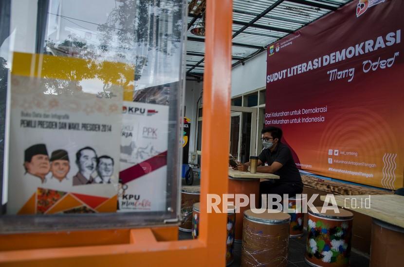 Detail Buku Online Tentang Demokrasi Nomer 37