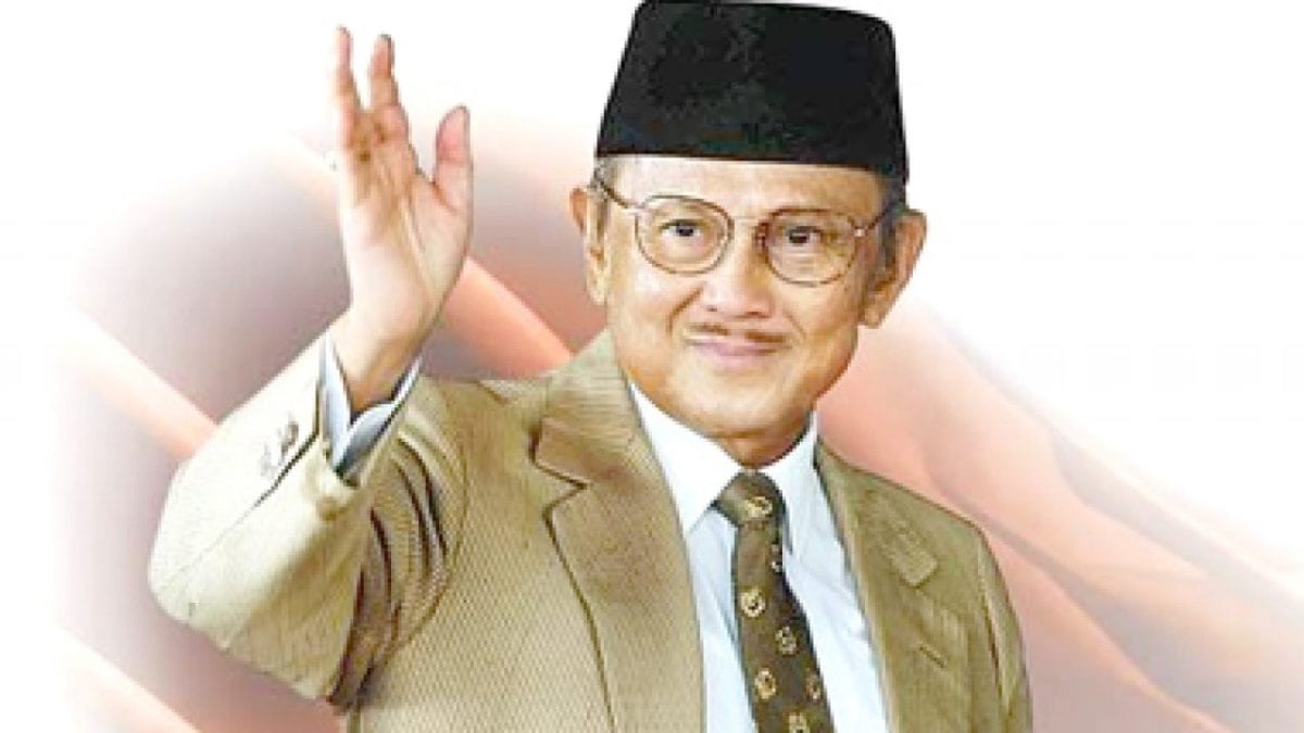 Detail Buku Otobiografi Bj Habibie Nomer 37