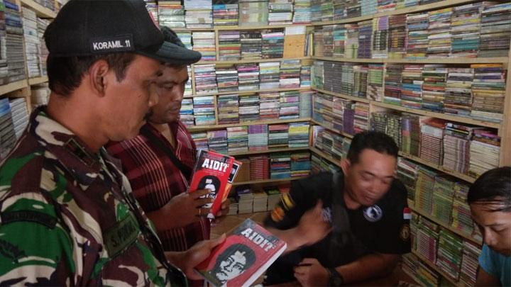 Detail Buku Paham Komunis Nomer 23