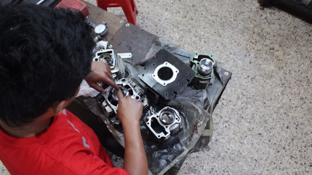 Detail Buku Panduan Mekanik Motor Nomer 45