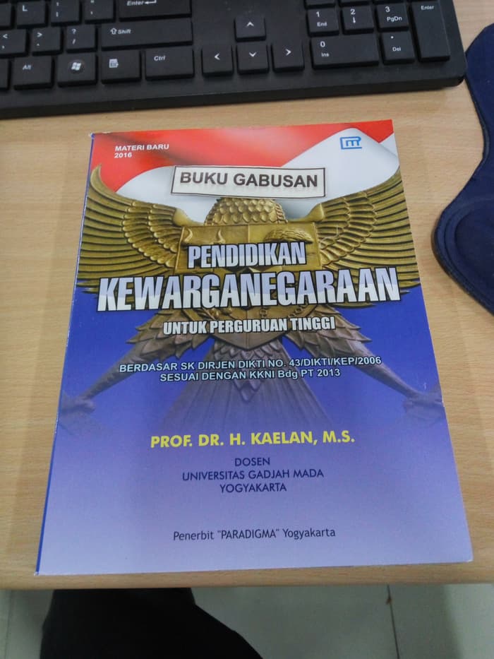 Detail Buku Pendidikan Kewarganegaraan Untuk Perguruan Tinggi Nomer 37