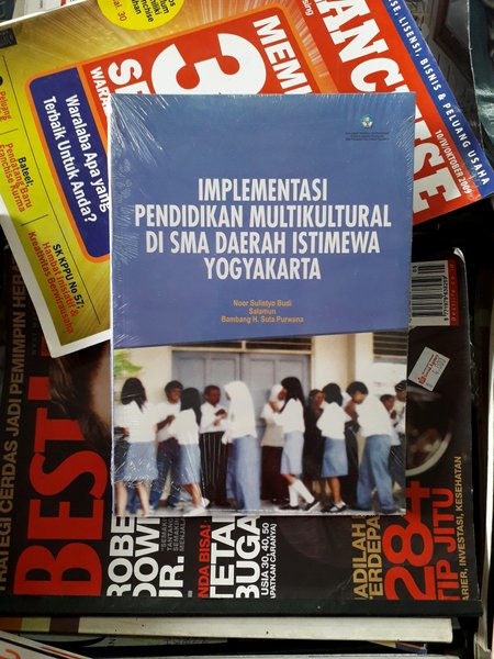 Detail Buku Pendidikan Multikultural Nomer 43