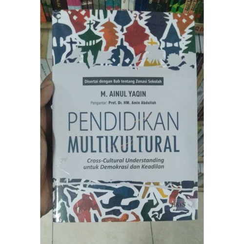 Detail Buku Pendidikan Multikultural Nomer 8