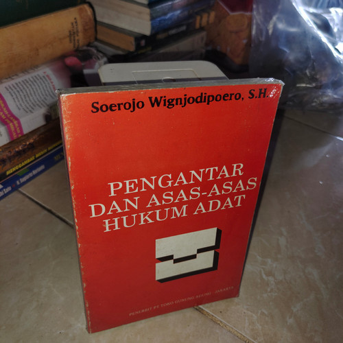 Detail Buku Pengantar Dan Asas Asas Hukum Adat Nomer 15