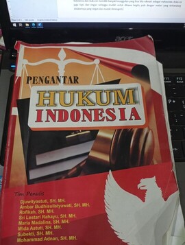 Detail Buku Pengantar Hukum Indonesia Nomer 32