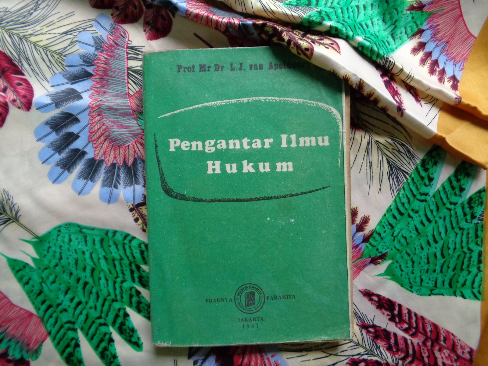 Detail Buku Pengantar Ilmu Hukum Nomer 29