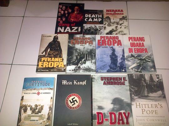 Detail Buku Perang Dunia 2 Nomer 8