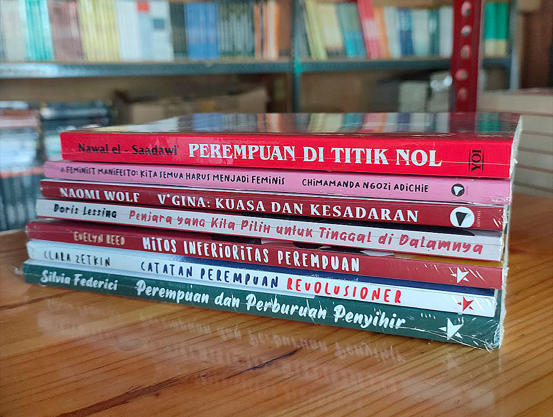 Detail Buku Perempuan Di Titik Nol Nomer 11