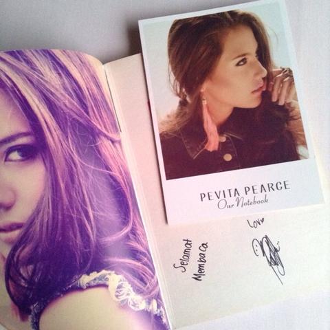 Detail Buku Pevita Pearce Our Notebook Nomer 16