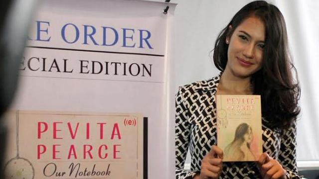 Detail Buku Pevita Pearce Our Notebook Nomer 23