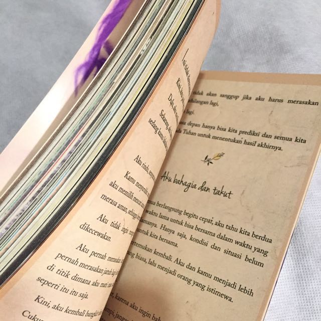Detail Buku Pevita Pearce Our Notebook Nomer 29