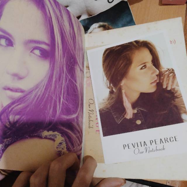 Detail Buku Pevita Pearce Our Notebook Nomer 8