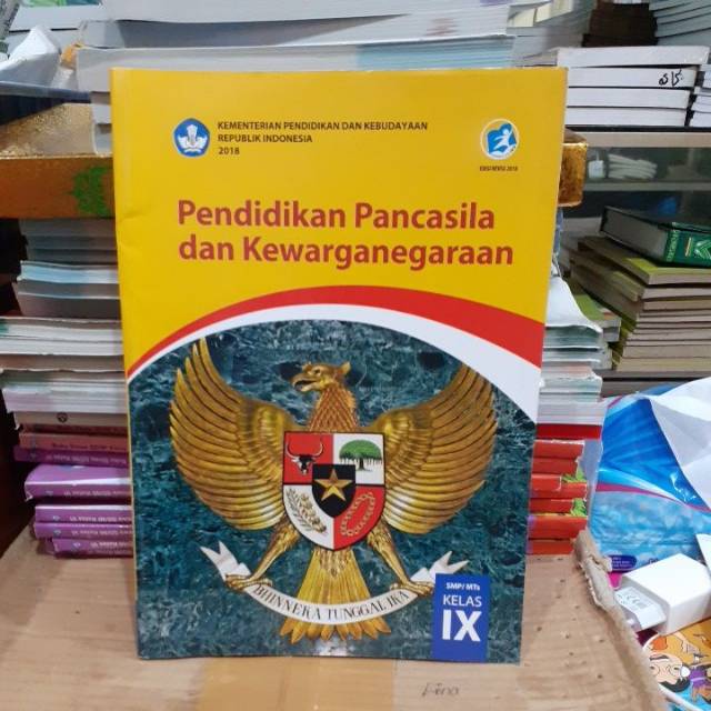 Detail Buku Pkn Kurikulum 2013 Kelas 9 Nomer 28