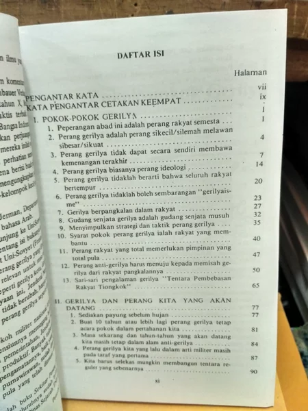 Detail Buku Pokok Pokok Gerilya Nomer 11