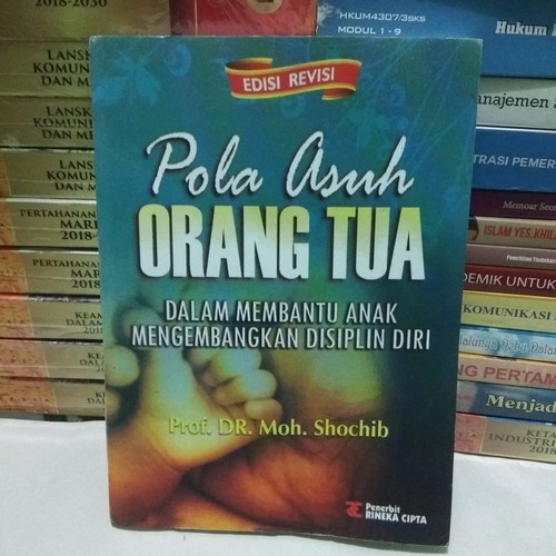 Detail Buku Pola Asuh Orang Tua Nomer 9