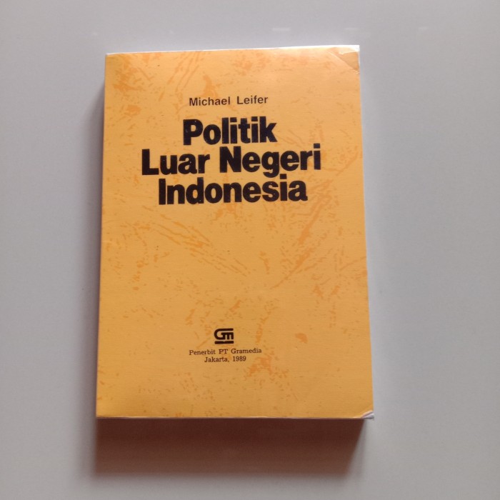 Detail Buku Politik Luar Negeri Nomer 5