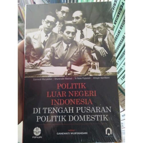 Detail Buku Politik Luar Negeri Nomer 43