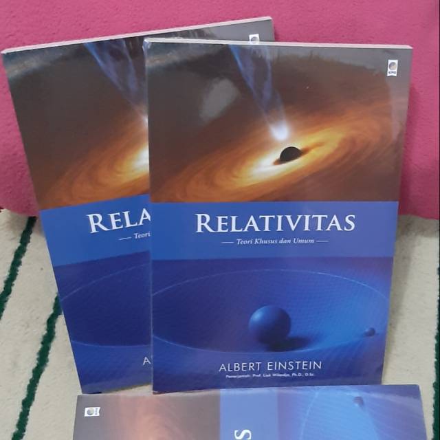 Detail Buku Relativitas Einstein Nomer 3