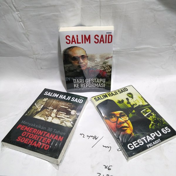 Download Buku Salim Said Nomer 10
