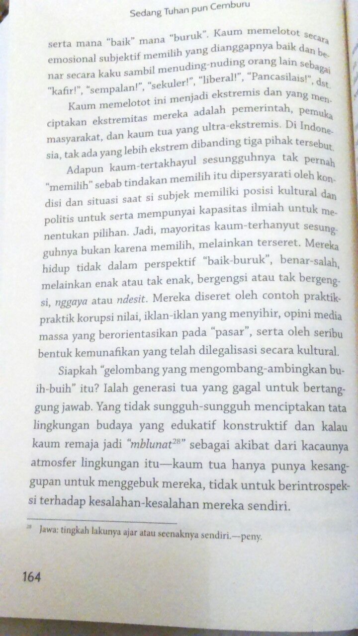 Detail Buku Sedang Tuhan Pun Cemburu Nomer 37