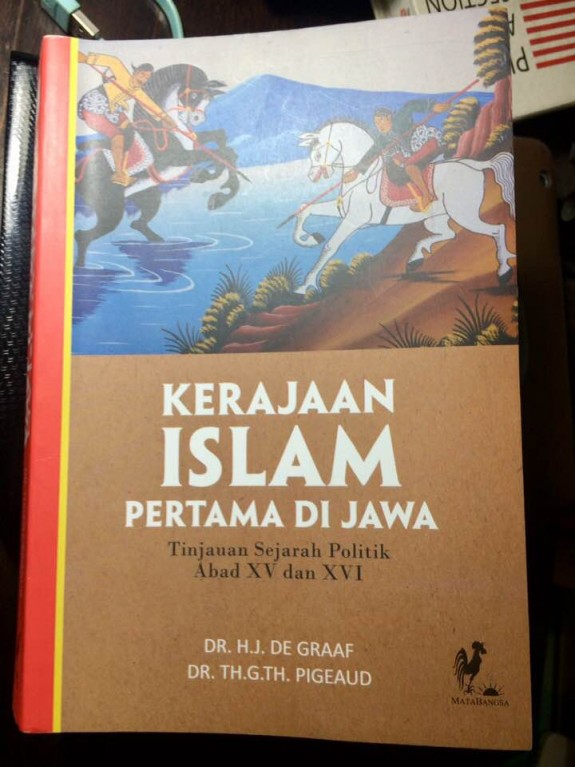 Detail Buku Sejarah Jawa Nomer 22