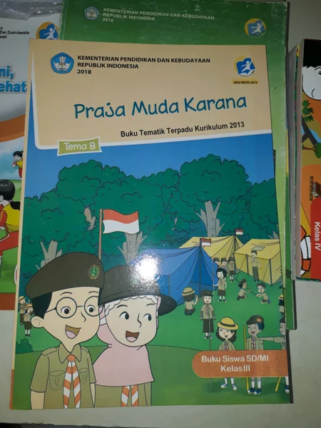 Detail Buku Siswa Kelas 3 Tema 8 Praja Muda Karana Nomer 32