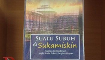 Detail Buku Suatu Subuh Di Sukamiskin Nomer 15