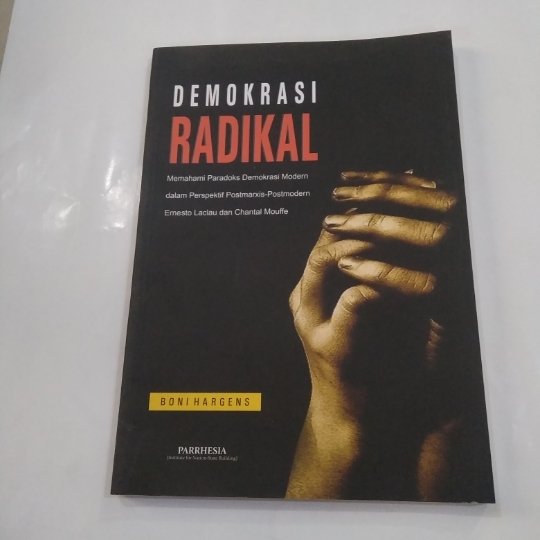 Detail Buku Tentang Demokrasi Nomer 23